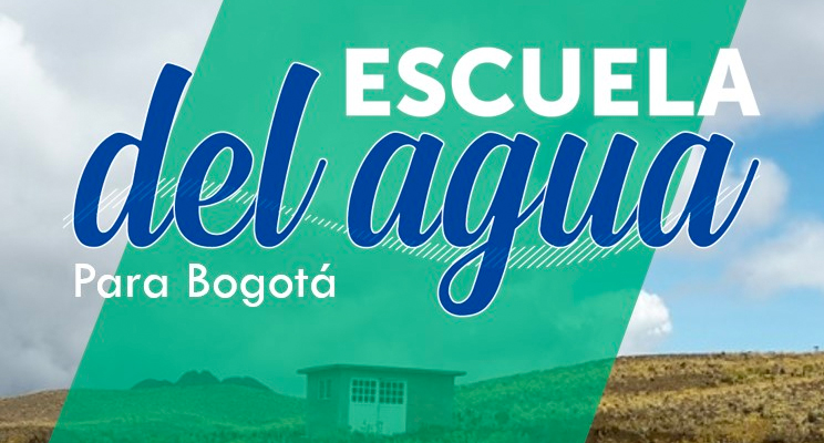Fondo de una casita en la montaña acompañado del logotipo Escuela del agua para Bogotá
