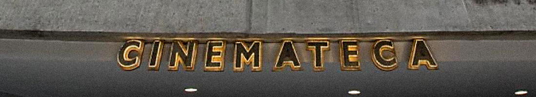 Foto en primer plano de la fachada de la nueva Cinemateca distrital donde se destaca el título "Cinemateca"