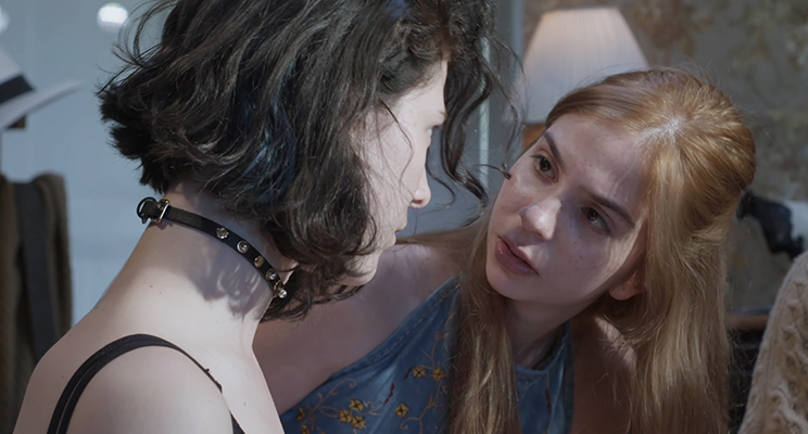 Fotograma de la película Las buenas costumbres del director Santiago León Cuéllar