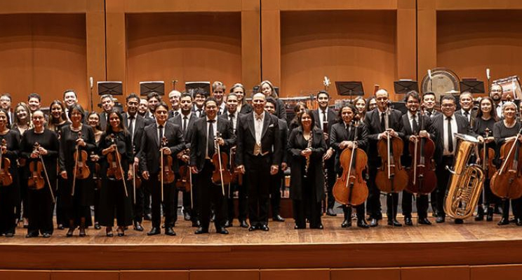 Una parte de la Orquesta Sinfónica Nacional de Colombia sobre la tarima