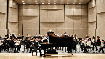 Fotografía de la Orquesta Filarmónica de Bogotá en vivo