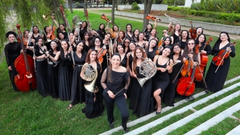 En la foto las integrantes de la Orquesta Filarmónica de Mujeres de Bogotá