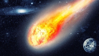 Imagen de un cometa pasando cerca a la tierra