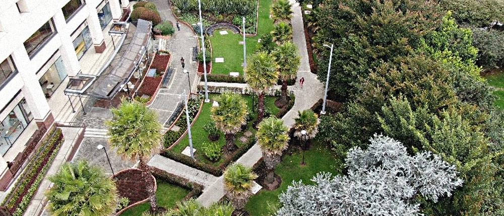 Fotografía aérea del las adecuaciones realizadas al parque Santa Ana en Bogotá